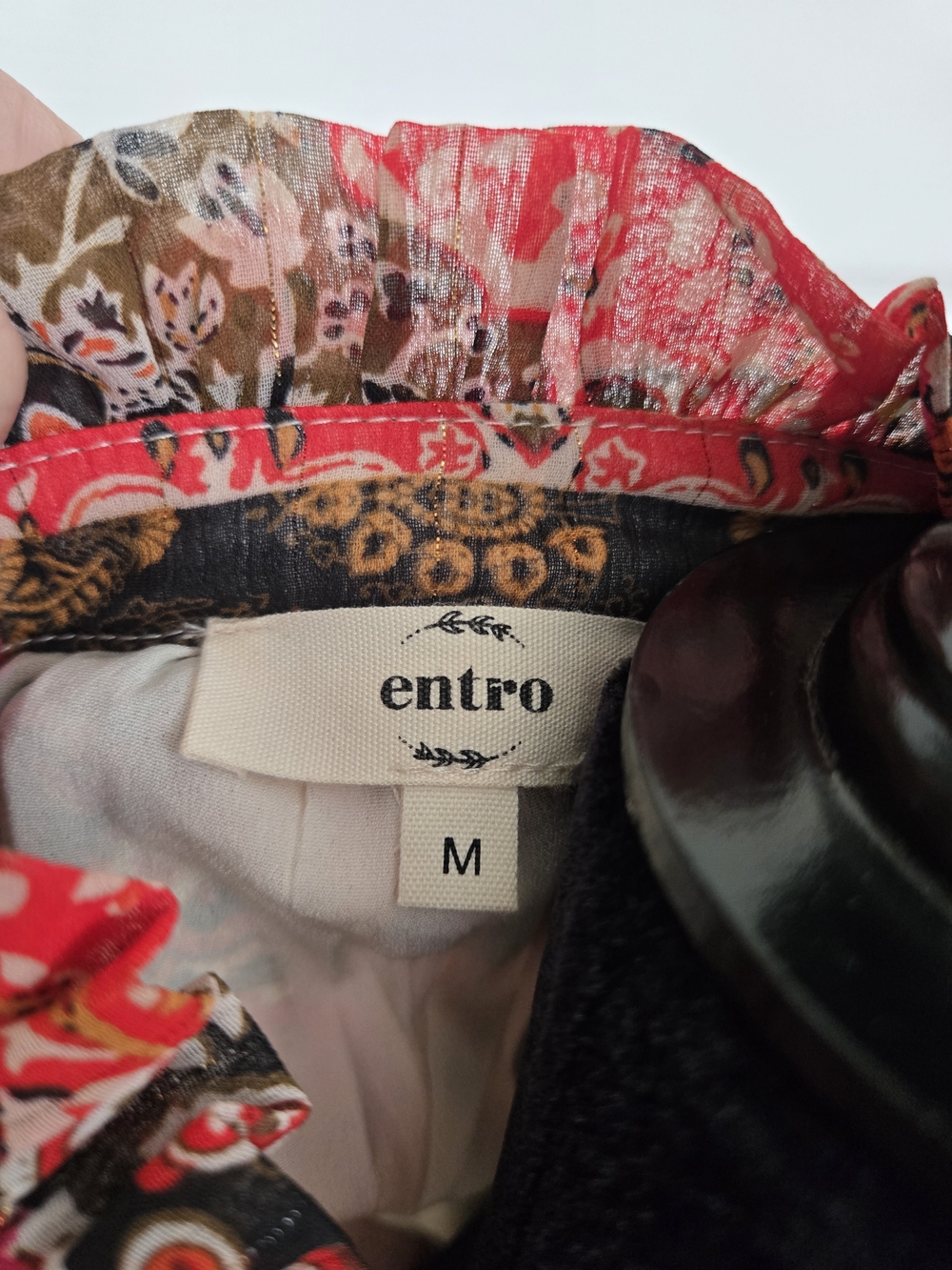 entro Patch Work Pattern Blouse - Picture 2 of 3
